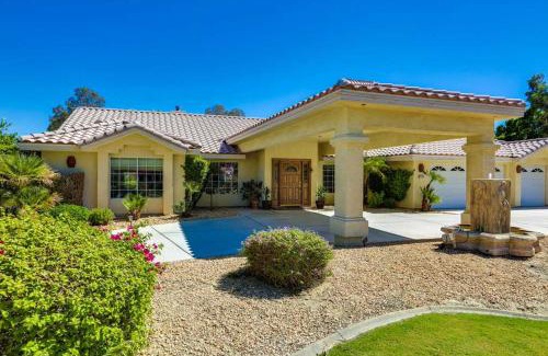 Bermuda Dunes House | Cool Pool Retreat
