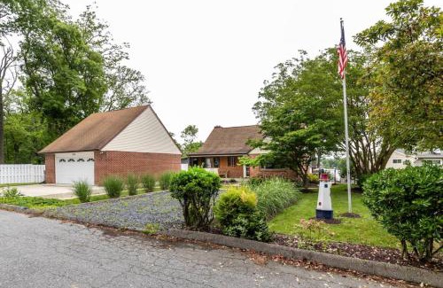 Arnold House | Cool Spring Retreat