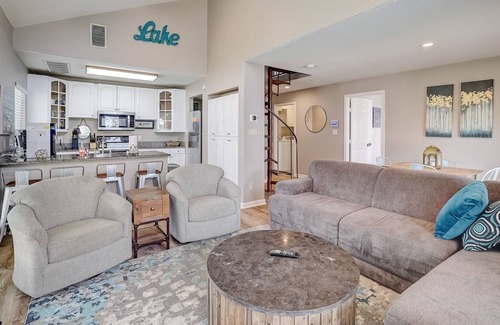 Burnet Cottage | Cool Water Cottages | Property in Burnet with waterfront access