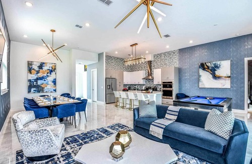 Loughman House | Coolest Villa w/Ice Princess BR, Pool Table, Theater, Game Loft - Near Disney
