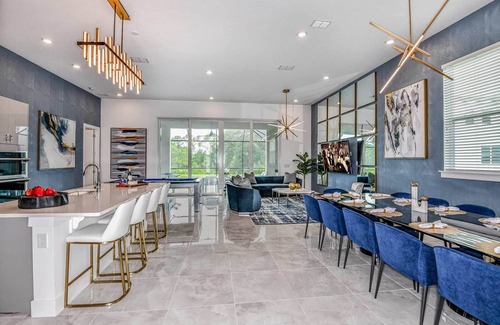 Loughman House | Coolest Villa w/Ice Princess BR, Pool Table, Theater, Game Loft - Near Disney