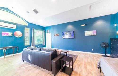 Coolidge Apartment | Coolidge Modern Studio right next to pool and amenities