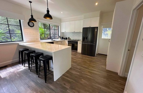 Warburton House | Coolwater Lodge in the Heart of Warburton