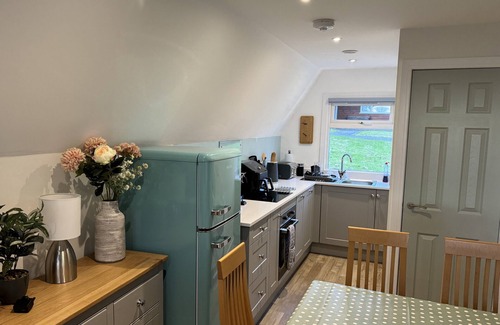 Bude Ski Chalet | Coombe View Cornwall Holiday Lodge Near Bude. Sea Views. Large Patio Sleeps 6.