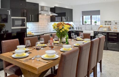 Folkestone House | Coombe Wood Coach House