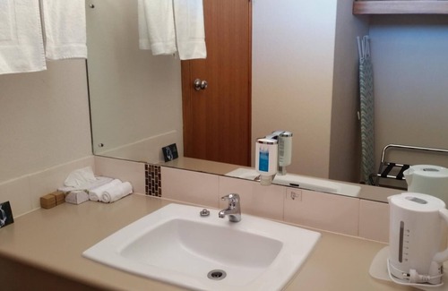 Penola Hotel | Coonawarra Motor Lodge