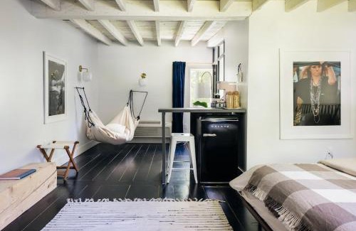 Jeffersonville House | Coop 004