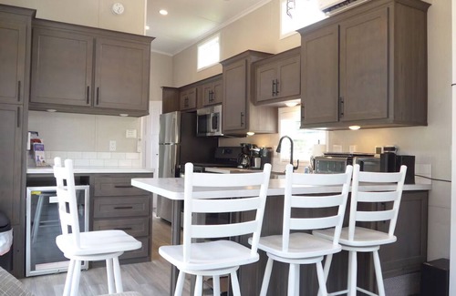 Cooperstown House | Coop Diamonds Luxury Rentals; Sunrise Estates 1