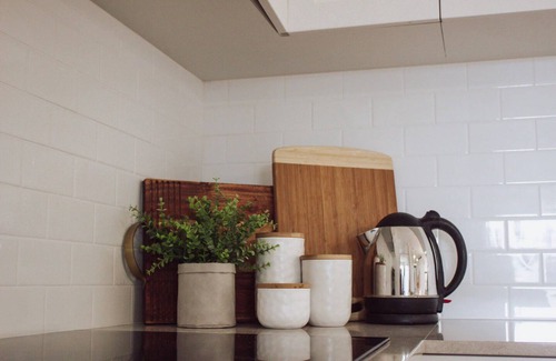 Cessnock House | Cooper Street close to everything !n