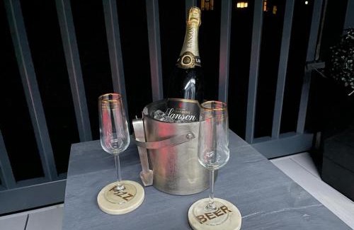 Malton House | Coopers Cabin With Hot Tub