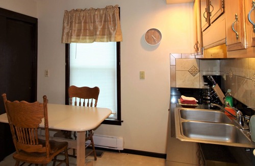 Oneonta Apartment | Cooperstown Baseball Rentals - Dugout Efficiency 1