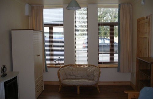 Cooraclare Apartment | Cooraclare: ,8 km from Atlantic Coast.,42 km south of the Cliffs of Moher