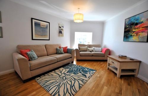 Kilrenny House | Coorie Cottage- stylish townhouse Anstruther