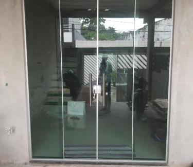 Providencia Villa | COP 30 Casa com 3 quartos sendo 1 suite 4 banheiros sala cozinha e garagem