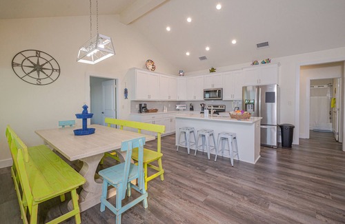 Rockport House | Copano Bay Waterfront Private Fishing Pier Underwater Lights