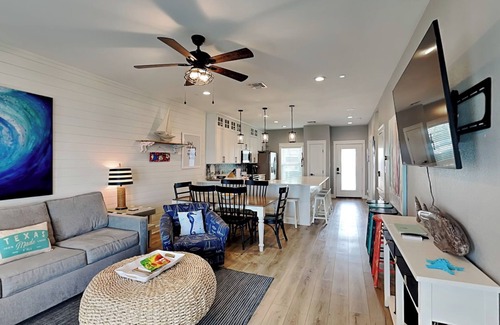 Rockport Condo | Copano Coastal Gem | Bayfront Views + Access to Pool!