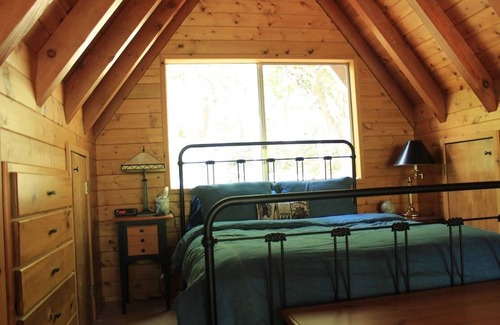 Montague Cabin | Copco Lake Cabin Retreat