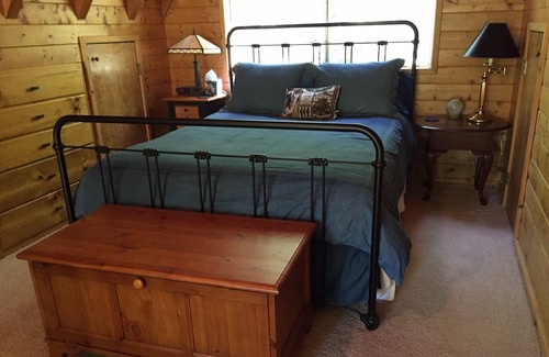 Montague Cabin | Copco Lake Cabin Retreat