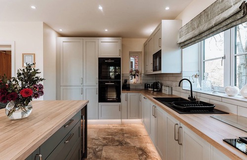 Guilsfield Cottage | Copper Beech Cottage