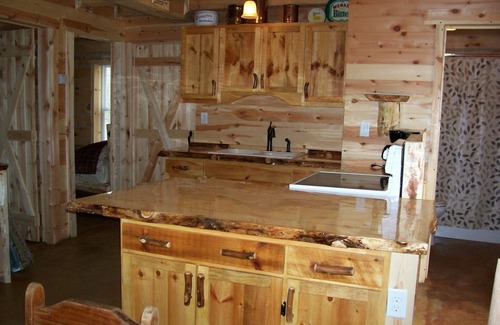 Merrillan Cabin | Copper Cabin offers peace and privacy in the woods!