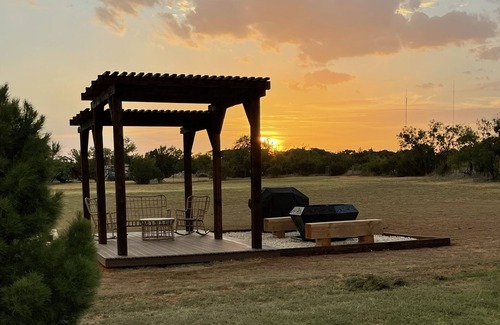 Goldsboro Cabin | Copper Cabin outdoor relaxation and country living at its best