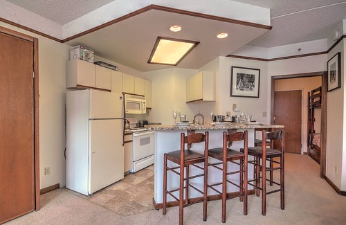 Copper Mountain Village Apartment | Copper Center Village. Newly renovated. Gas Fireplace. FREE Underground Parking.