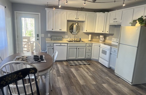 Franklin House | Copper Fox Mountain Home - 4bd/1loft/4ba, 2 Kitchens, 2 Living Rooms, 2 Decks