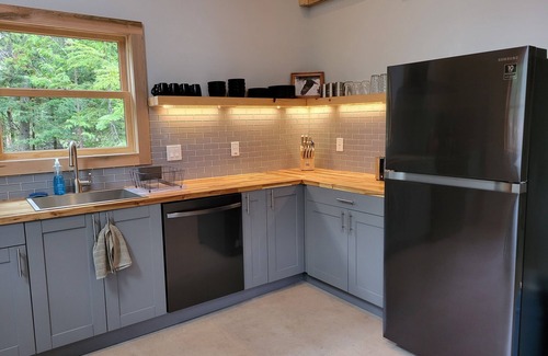 Copper Harbor House | Copper Harbor Chalet. A 2 bed/2 bath cozy wooded retreat near Lake Superior