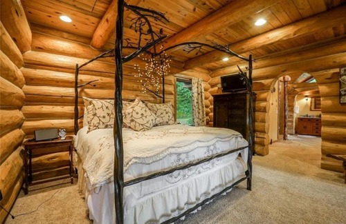 Quandary Village House | Copper Hideaway - Large Exquisite Cabin In The Rocky Mountains! cabin