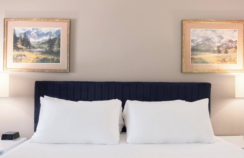 Okanagan-Similkameen Hotel | Copper Mountain Inn & Suites