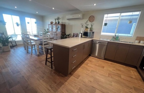 Wallaroo House | ♡Copper Shores Holiday House - a home away from home!