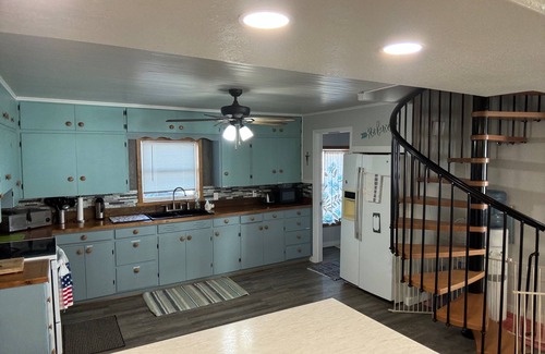 Mina Cabin | Copper Top Lake Cottage: Peaceful Lakefront Getaway on Scatterwood Lake –
