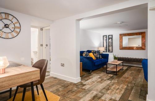 Doncaster Apartment | Coppergate Mews Doncaster 2-bed with private patio