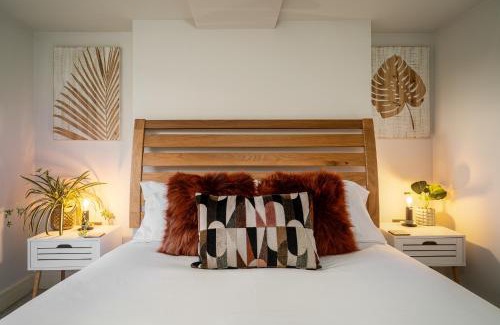 Doncaster Apartment | Coppergate Mews Doncaster 2-bed with private patio