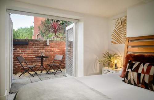 Doncaster Apartment | Coppergate Mews Doncaster 2-bed with private patio
