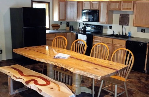 Ortonville Cabin | Copperhead Lodge