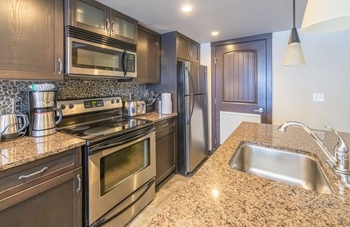 Copperstone Resort Condo | Copperstone Resort - Mountain View Suite