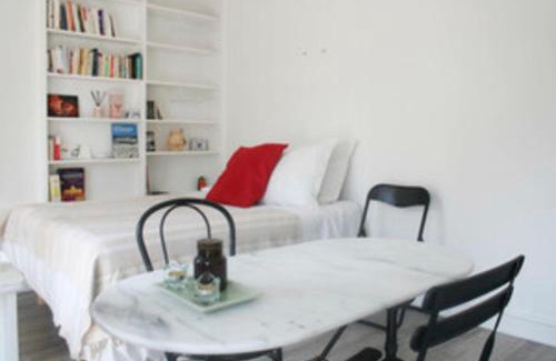 Passy Apartment | Coquettish apartment in Passy near Eiffel Tower