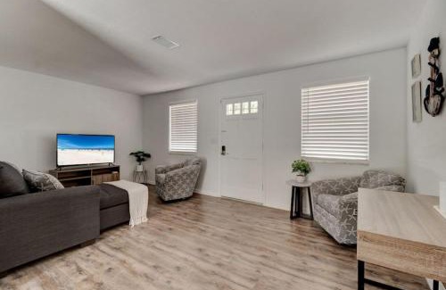 South Daytona House | Coquina Cabana with fenced yard and adorable decor