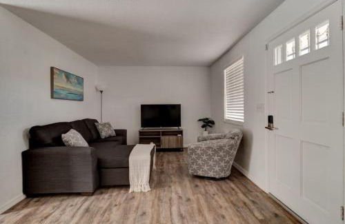 South Daytona House | Coquina Cabana with fenced yard and adorable decor