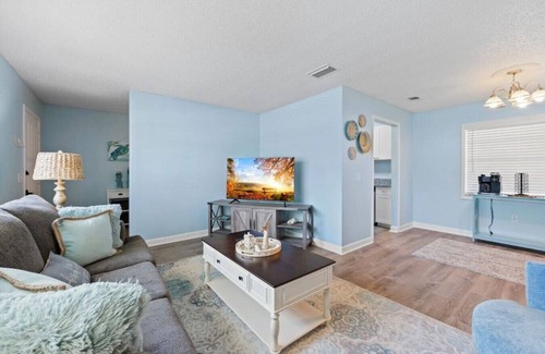 Rockledge House | Coquina Casa - Beachy Vibes