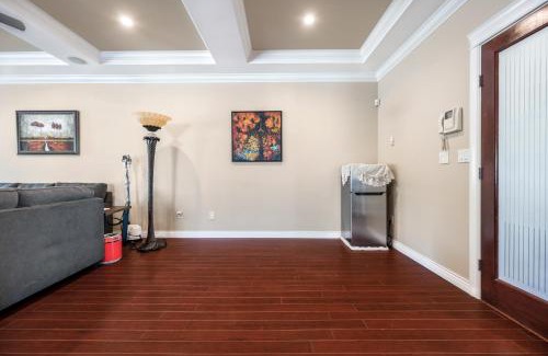 Coquitlam House | Coquitlam Heights Private Room