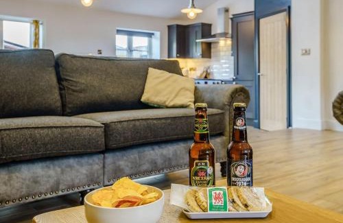 Trevor House | Cor Tarw - Uk12743