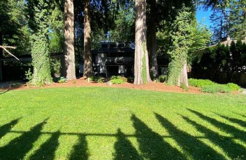 Maple Ridge House | Cora Rivergarden Retreat