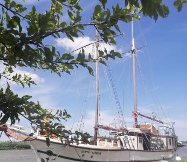 Sulina Boat Rental | Corabia Santa Marina