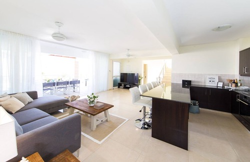 Pegeia Villa | CORAL BAY - 5 Bed Villa Private Heated Pool & jacuzzi/spa 1 Minute to Beach