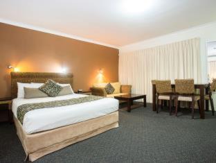 West Mackay Hotel | Coral Cay Resort