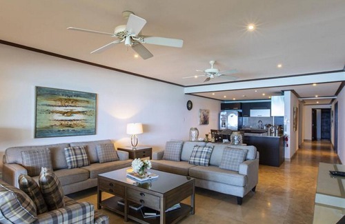 Old Trees Bay Apartment | Coral Cove 4