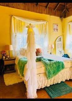 West End House | Coral Cove Cottage