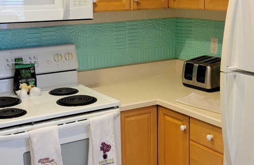 Flagler Beach House | Coral Cove - Walking Distance to Beach!